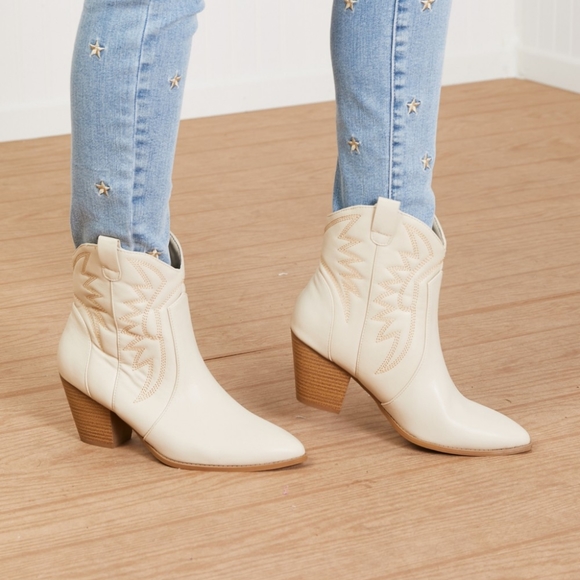 East Lion Corp Texas Trip Embroidered Cowboy Booties NO OFFERS ACCEPTED - Picture 5 of 7